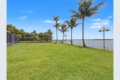 1910 NW Cove Circle, Stuart, FL 34994 - Photo 16