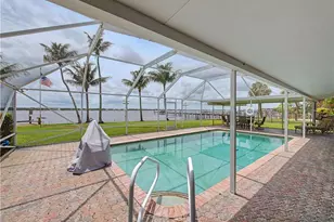 1910 NW Cove Cir, Stuart, FL 34994 - Photo 22