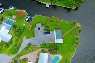 1910 NW Cove Cir, Stuart, FL 34994 - Photo 6