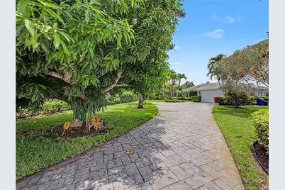 1910 NW Cove Circle, Stuart, FL 34994 - Photo 8