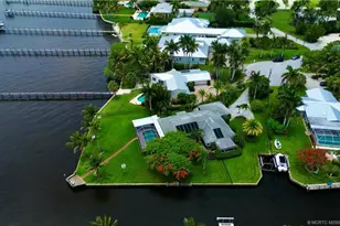 1910 NW Cove Cir, Stuart, FL 34994 - Photo 4