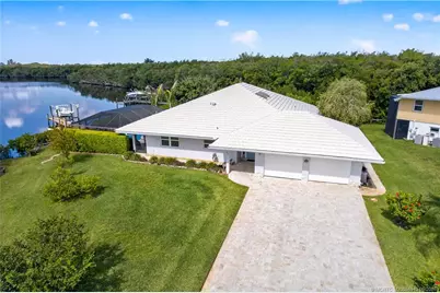 1007 SE Kitching Cove Lane, Port Saint Lucie, FL 34952 - Photo 4
