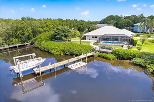 1007 SE Kitching Cove Ln, Port Saint Lucie, FL 34952 - Photo 2