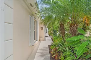 8693 SE Retreat Dr, Hobe Sound, FL 33455 - Photo 4