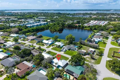 687 NE Maranta Terrado, Jensen Beach, FL 34957 - Photo 4