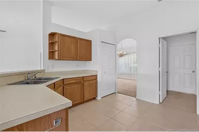 8253 Sandpine Circle, Port Saint Lucie, FL 34952 - Photo 20