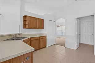 8253 Sand Pine Cir, Port Saint Lucie, FL 34952 - Photo 20