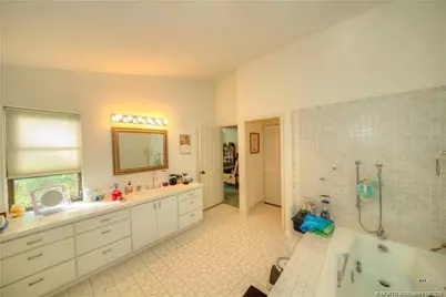 5220 SE Burning Tree Circle S, Stuart, FL 34997 - Photo 16