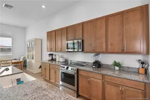 8472 SW Cantante Wy, Port Saint Lucie, FL 34987 - Photo 10