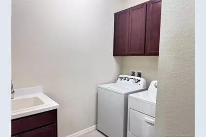 10214 SW Captiva Drive, Port Saint Lucie, FL 34987 - Photo 6