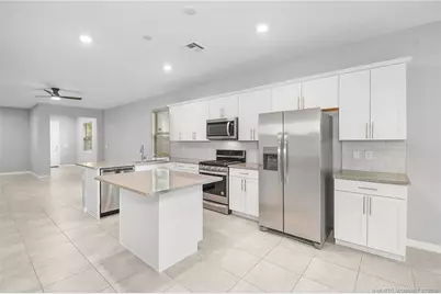 10214 SW Captiva Drive, Port Saint Lucie, FL 34987 - Photo 16