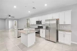 10214 SW Captiva Dr, Port Saint Lucie, FL 34987 - Photo 16