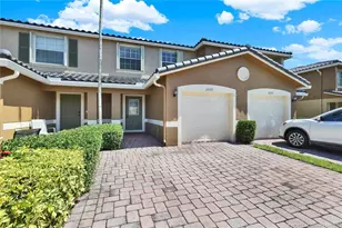 2977 SE Lexington Lakes Dr, Stuart, FL 34994 - Photo 1