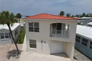 184 Nettles Blvd, Jensen Beach, FL 34957 - Photo 2