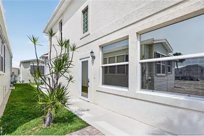 184 Nettles Boulevard, Jensen Beach, FL 34957 - Photo 8