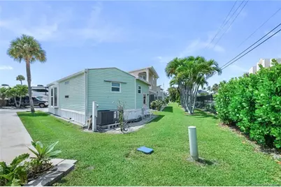 10725 S Ocean Drive #27, Jensen Beach, FL 34957 - Photo 4