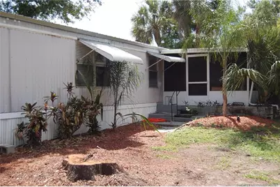 2605 SE 44th Avenue, Okeechobee, FL 34974 - Photo 2
