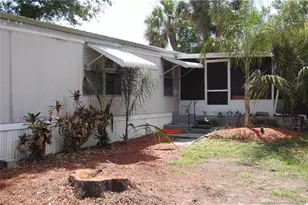 2605 SE 44th Ave, Okeechobee, FL 34974 - Photo 2