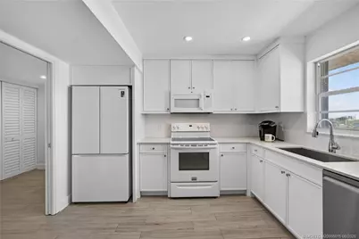801 Lake Shore Drive #716, Lake Park, FL 33403 - Photo 14