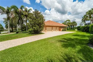11670 SE Plandome Dr, Hobe Sound, FL 33455 - Photo 4