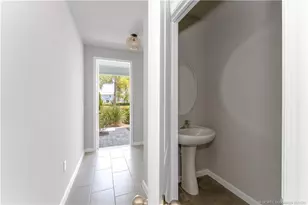 325 SE Halifax Ln, Stuart, FL 34994 - Photo 6