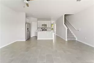 325 SE Halifax Ln, Stuart, FL 34994 - Photo 12