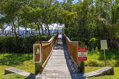 1004 Mariner Bay Boulevard, Fort Pierce, FL 34949 - Photo 46