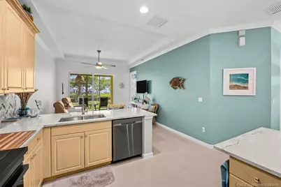 1004 Mariner Bay Boulevard, Fort Pierce, FL 34949 - Photo 12