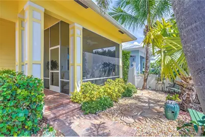 412 SW Akron Avenue, Stuart, FL 34994 - Photo 18