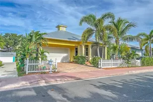 412 SW Akron Ave, Stuart, FL 34994 - Photo 1