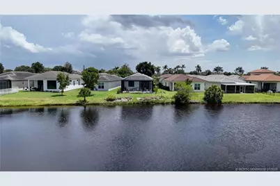 208 SE Via Tirso, Port Saint Lucie, FL 34952 - Photo 46