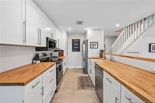 250 NE Edgewater Dr, Stuart, FL 34996 - Photo 20