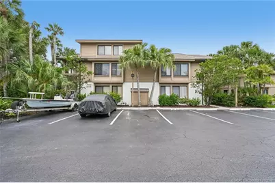 250 NE Edgewater Drive, Stuart, FL 34996 - Photo 8