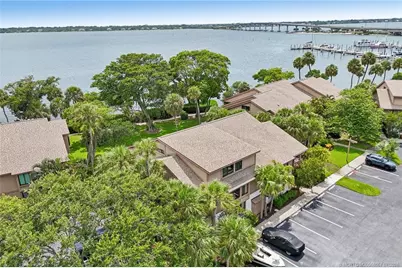 250 NE Edgewater Drive, Stuart, FL 34996 - Photo 4