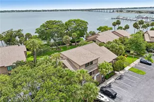 250 NE Edgewater Dr, Stuart, FL 34996 - Photo 6
