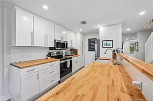 250 NE Edgewater Dr, Stuart, FL 34996 - Photo 22
