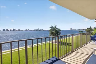 801 Lake Shore Dr, Lake Park, FL 33403 - Photo 2