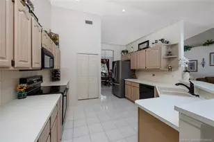 4401 SW Thicket Ct, Palm City, FL 34990 - Photo 14