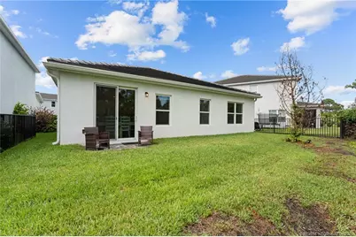 208 SW Pomeroy Street, Stuart, FL 34997 - Photo 8
