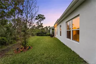 208 SW Pomeroy St, Stuart, FL 34997 - Photo 6