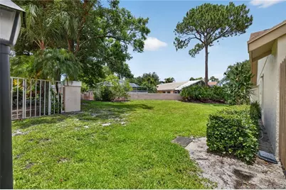 2084 SW Silver Pine Way #122H, Palm City, FL 34990 - Photo 32