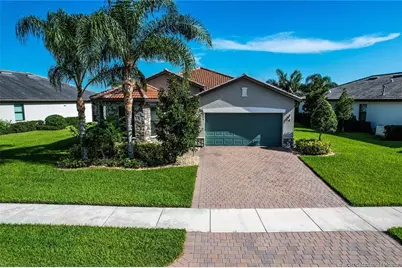 466 SE Vallarta Drive, Port Saint Lucie, FL 34984 - Photo 2