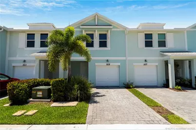 325 SE Halifax Lane, Stuart, FL 34994 - Photo 2