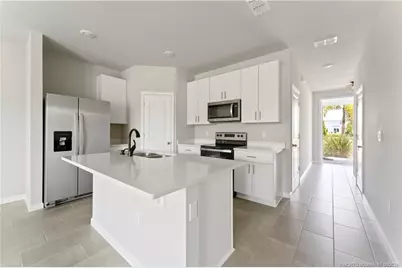 325 SE Halifax Lane, Stuart, FL 34994 - Photo 4