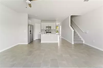 325 SE Halifax Lane, Stuart, FL 34994 - Photo 8