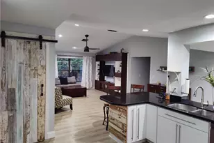 9780 NW 10th St, Plantation, FL 33322 - Photo 18