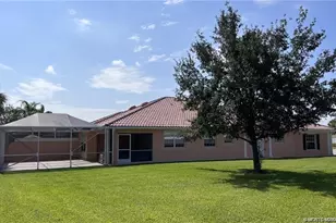 10629 SW Hartwick Dr, Port Saint Lucie, FL 34987 - Photo 4