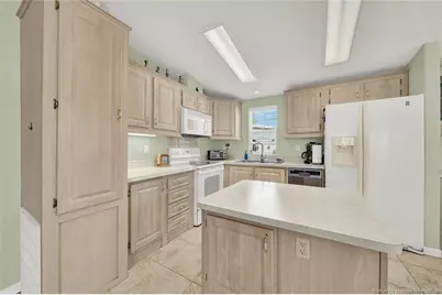10725 S Ocean Drive #410, Jensen Beach, FL 34957 - Photo 8