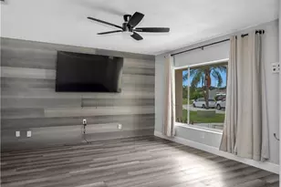 1862 SE Rainier Rd, Port Saint Lucie, FL 34952 - Photo 4