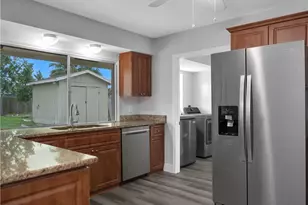 1862 SE Rainier Rd, Port Saint Lucie, FL 34952 - Photo 10